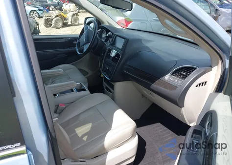 2013 Chrysler Town & Country Touring from USA, damaged, VIN 2C4RC1BG7DR503406